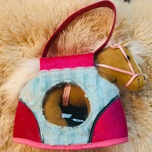 Pucci Pets horse with carrier